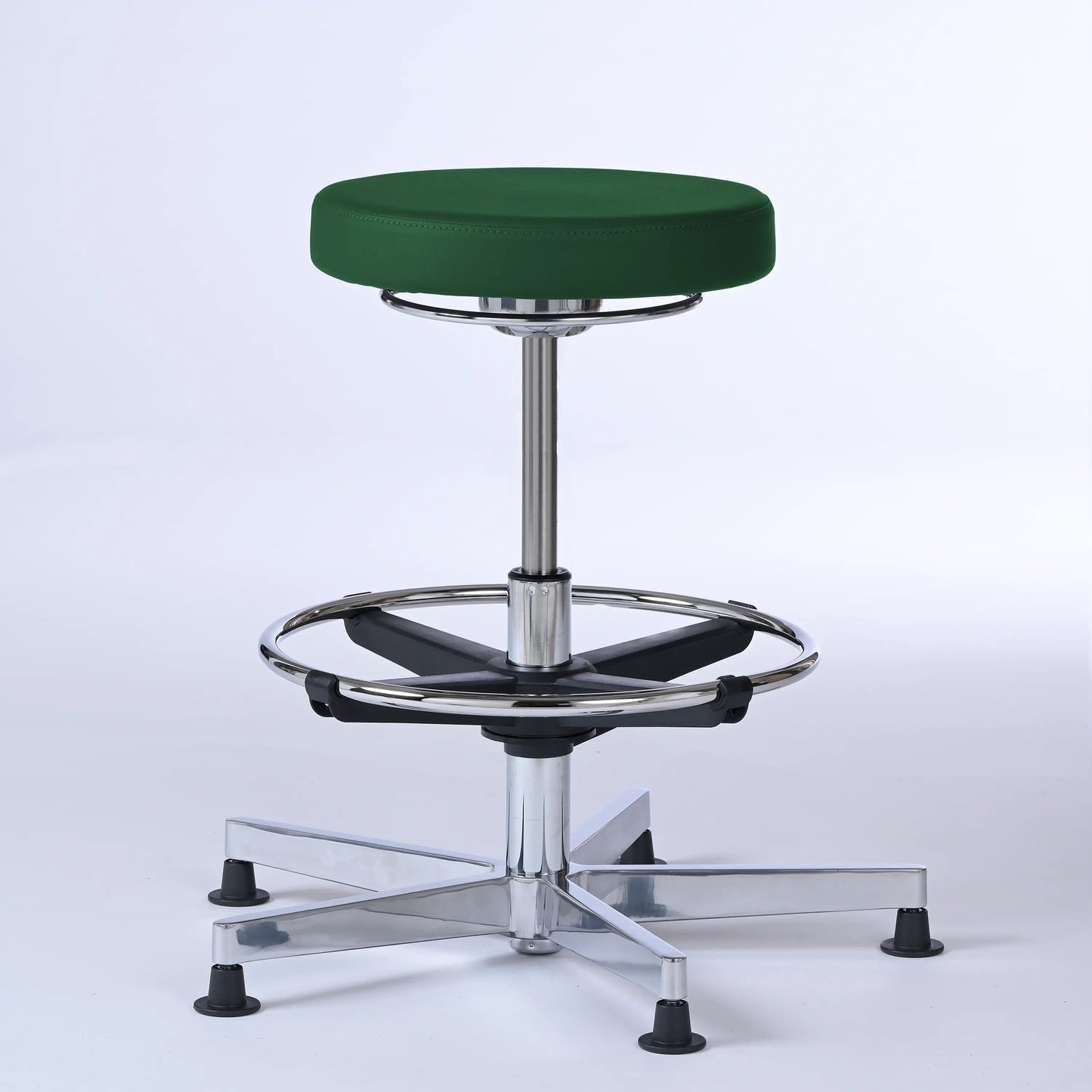 Stehhocker Lantinus – Gestell chrom mit Gleitern – ergonomischer Drehhocker - dunkelgrün (4944) / Große Sitzfläche / Mit Fußstüt - Lacontaire