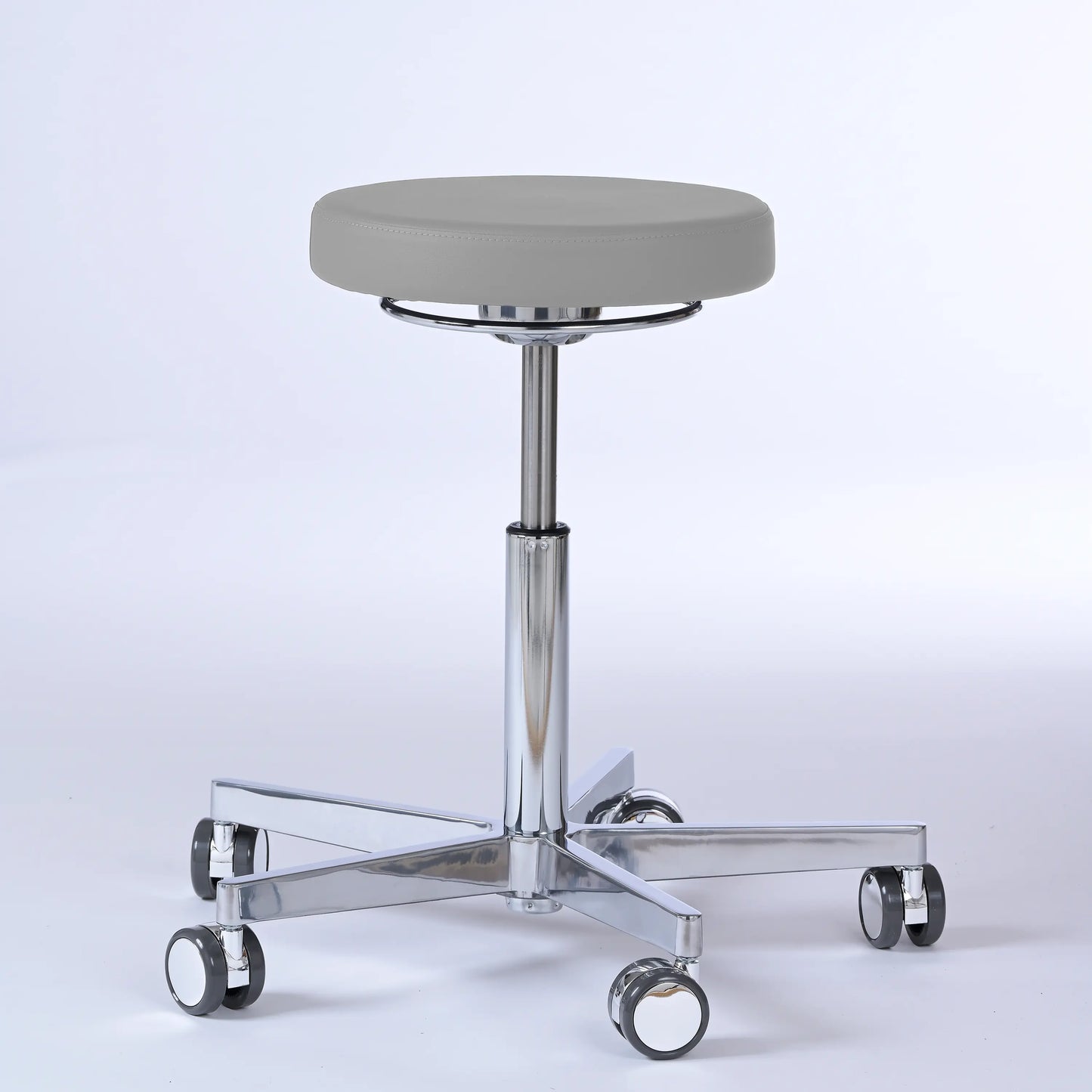 Drehhocker Lantinus – Gestell chrom mit Rollen – ergonomischer Praxishocker - hellgrau (4969) / Große Sitzfläche / Ohne Fußstütz - Lacontaire