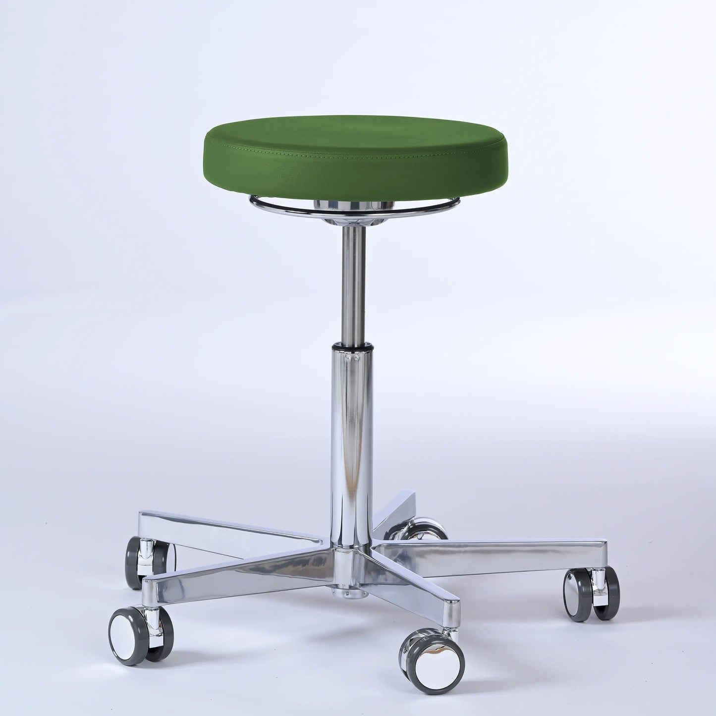 Drehhocker Lantinus – Gestell chrom mit Rollen – ergonomischer Praxishocker - olivgrün (4943) / Große Sitzfläche / Ohne Fußstütz - Lacontaire