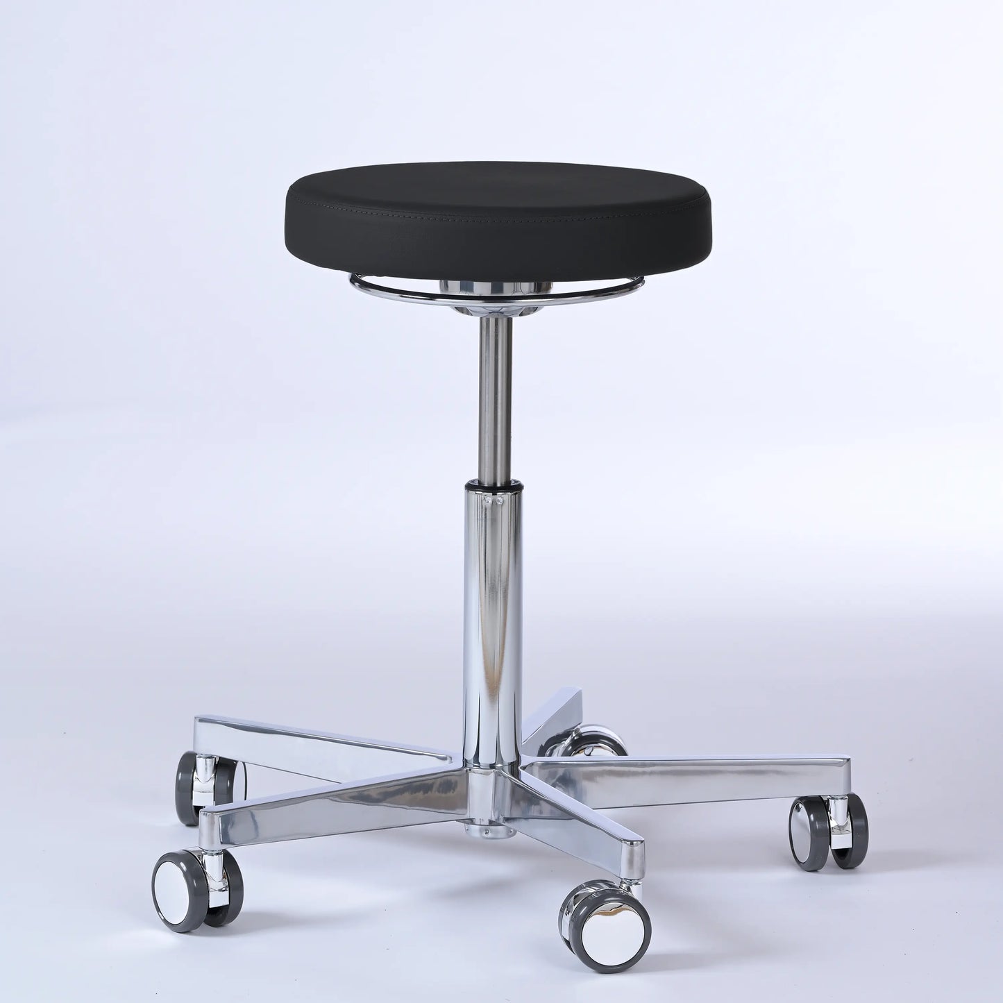 Drehhocker Lantinus – Gestell chrom mit Rollen – ergonomischer Praxishocker - schwarz (4979) / Große Sitzfläche / Ohne Fußstütze - Lacontaire