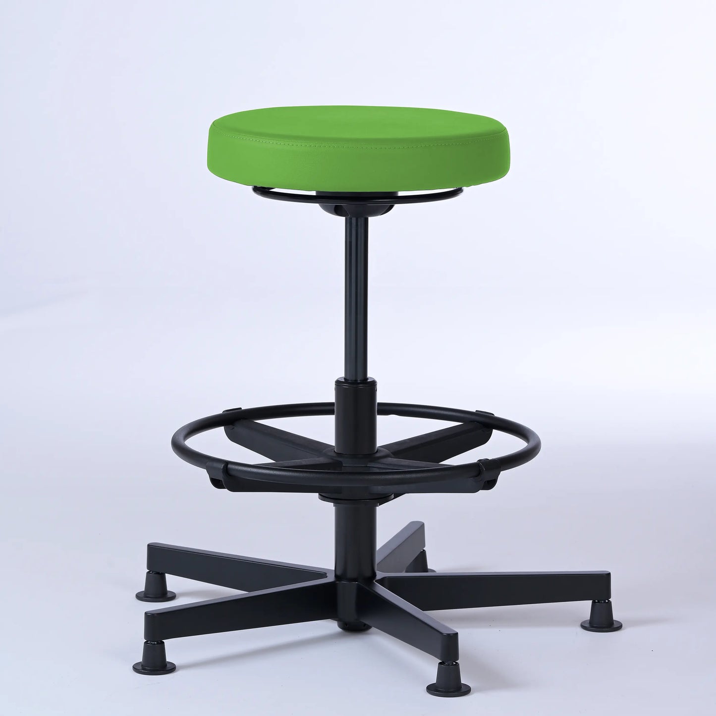 Stehhocker Lantinus – Gestell Aluminium mit Gleitern – ergonomischer Drehhocker - grün (4941) / Große Sitzfläche / Mit Fußstütze - Lacontaire