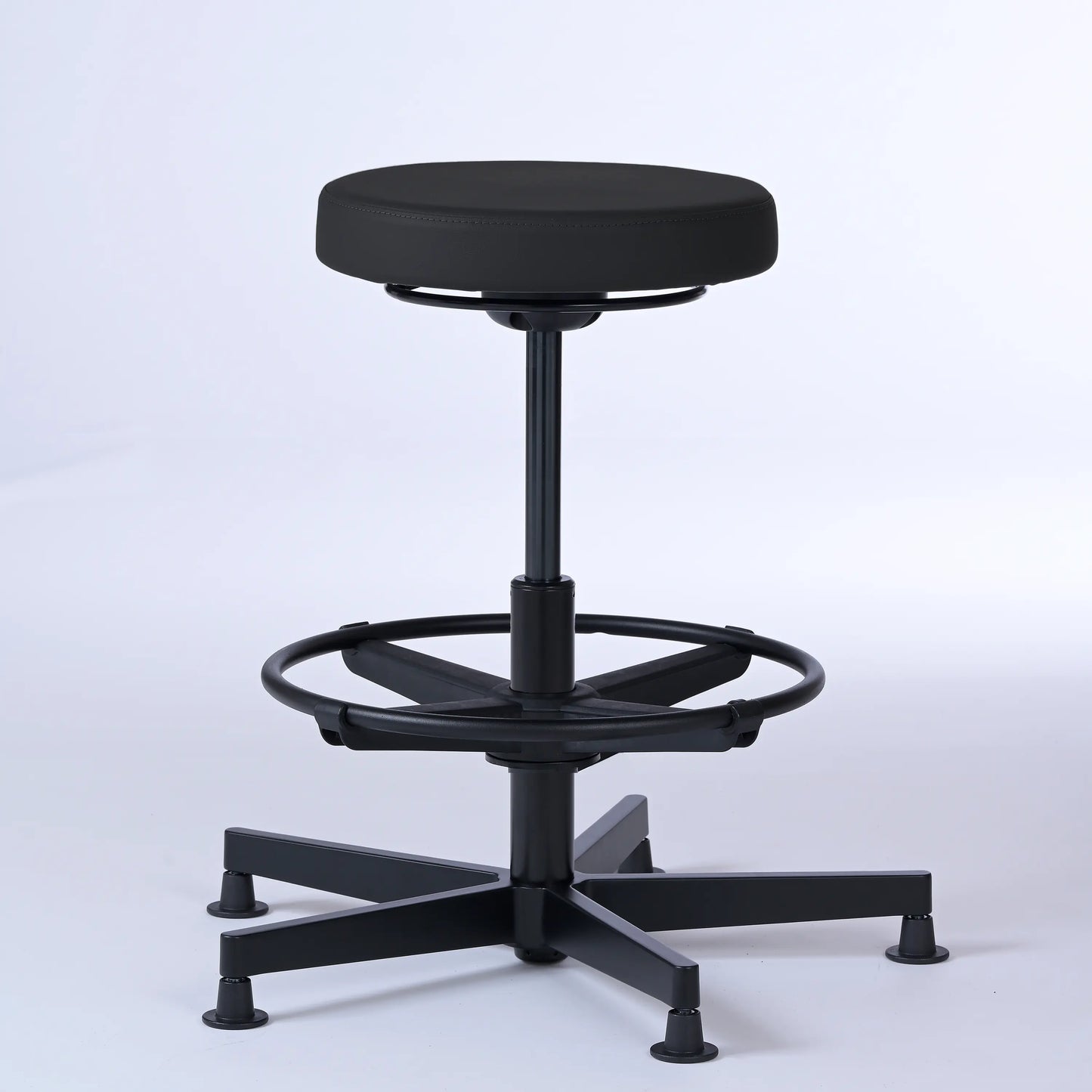 Stehhocker Lantinus – Gestell Aluminium mit Gleitern – ergonomischer Drehhocker - schwarz (4979) / Große Sitzfläche / Mit Fußstütze - Lacontaire