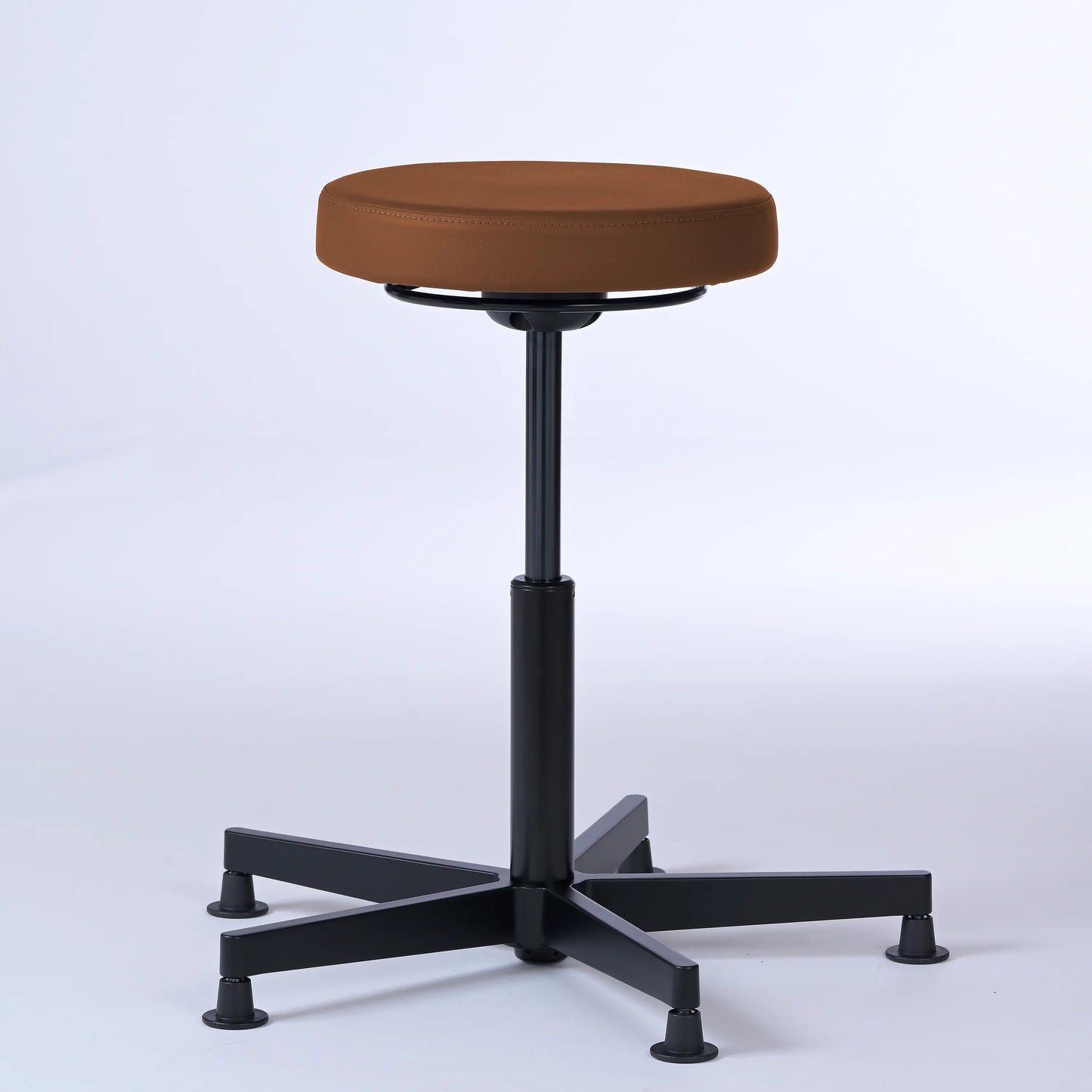 Stehhocker Lantinus – Gestell Aluminium mit Gleitern – ergonomischer Drehhocker - braun (4932) / Große Sitzfläche / Ohne Fußstütze - Lacontaire