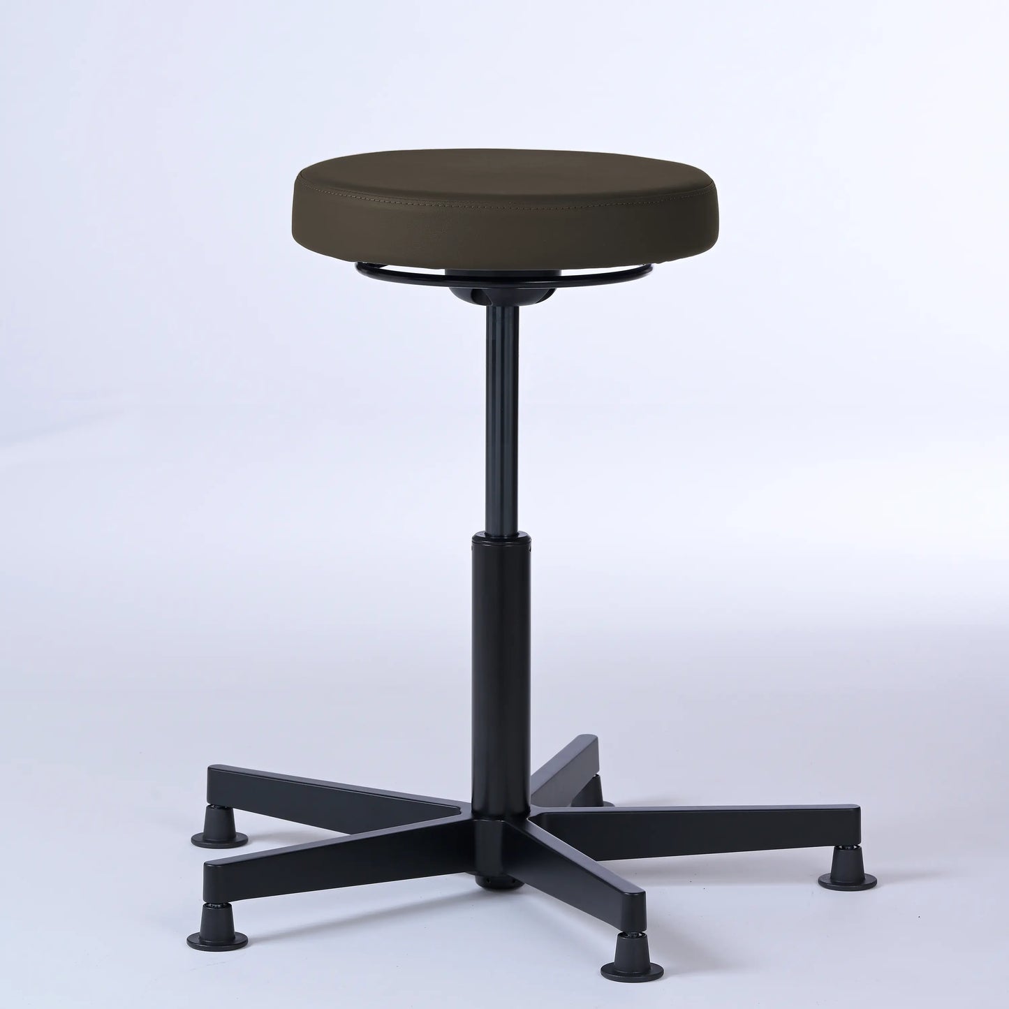 Stehhocker Lantinus – Gestell Aluminium mit Gleitern – ergonomischer Drehhocker - dunkelbraun (4936) / Große Sitzfläche / Ohne Fußst - Lacontaire