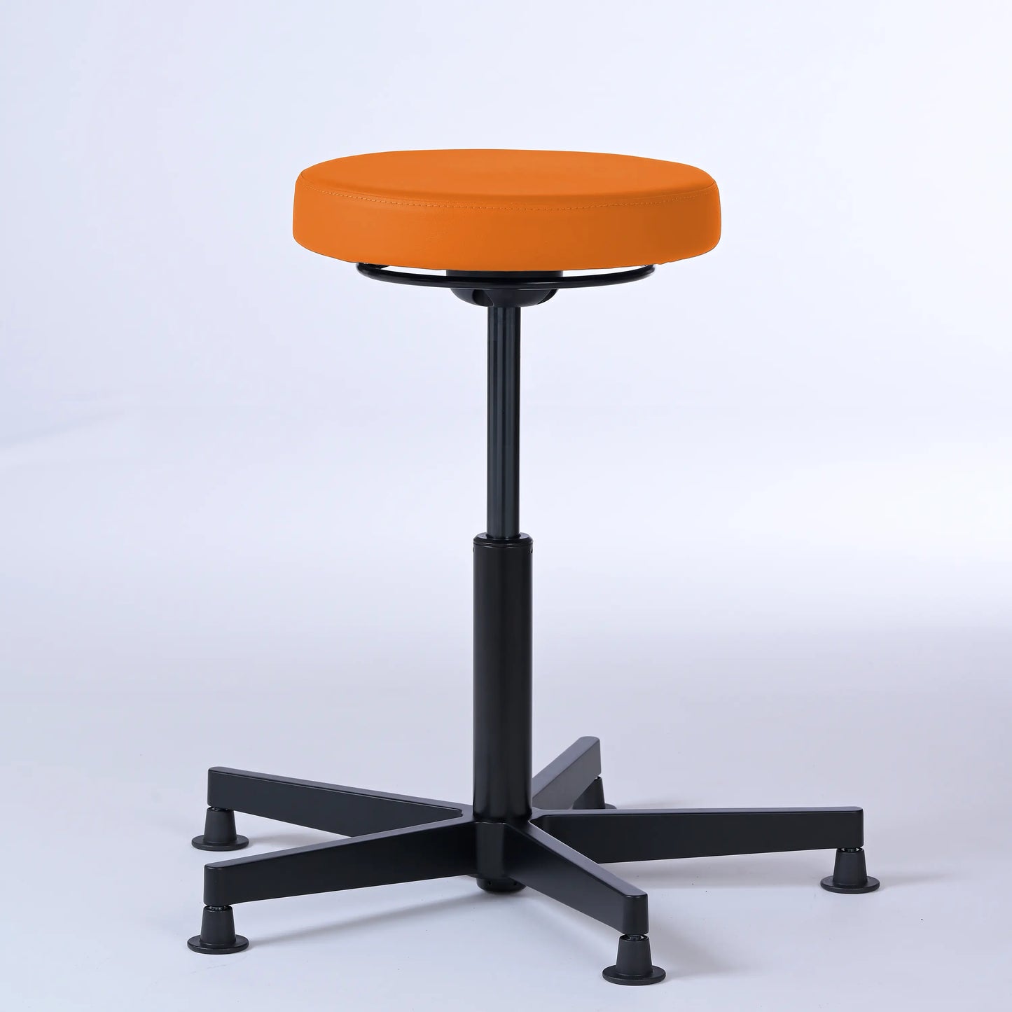 Stehhocker Lantinus – Gestell Aluminium mit Gleitern – ergonomischer Drehhocker - orange (4947) / Große Sitzfläche / Ohne Fußstütze - Lacontaire