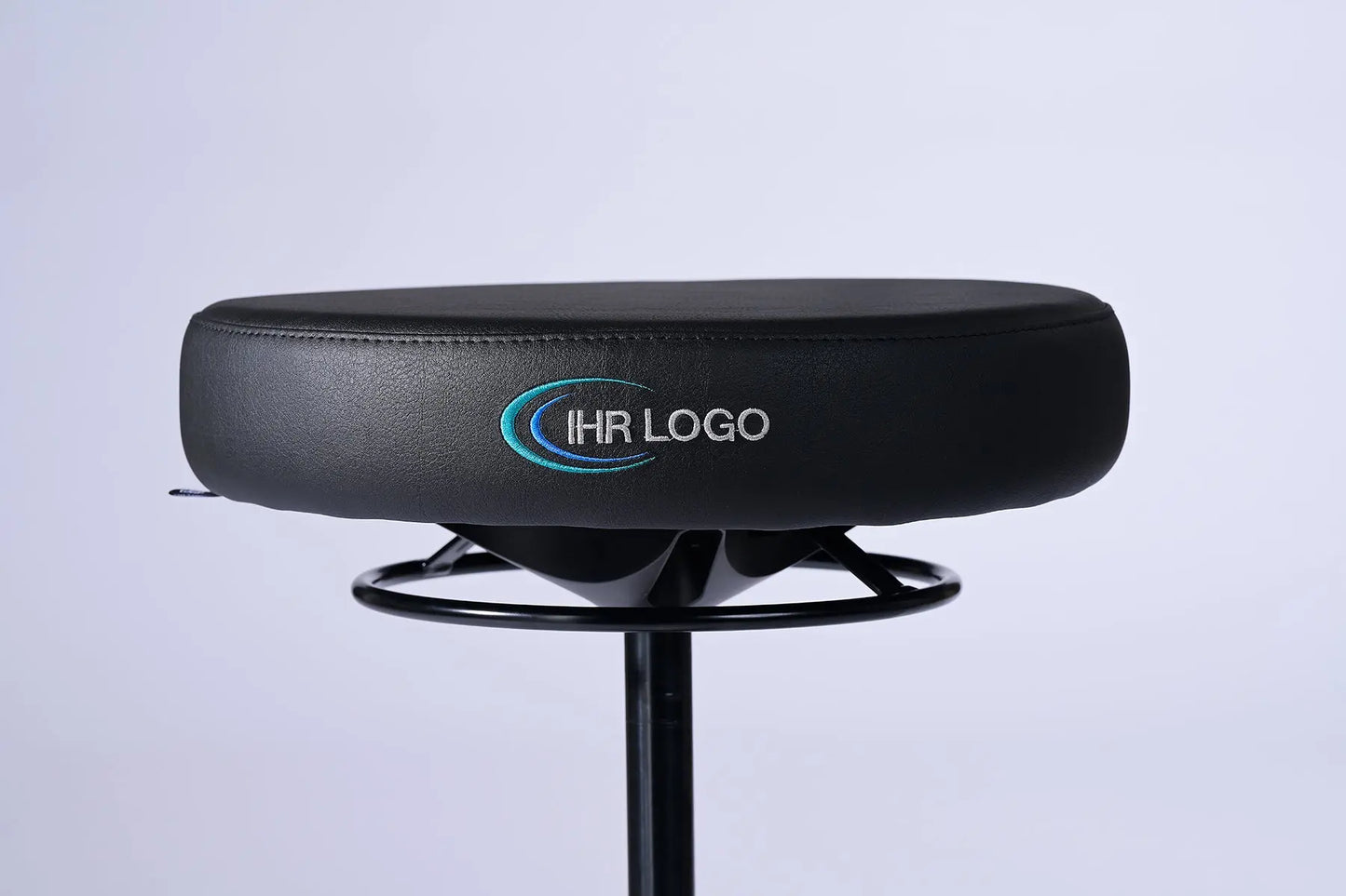 Drehhocker Lantinus – Gestell chrom mit Rollen – ergonomischer Praxishocker Lacontaire