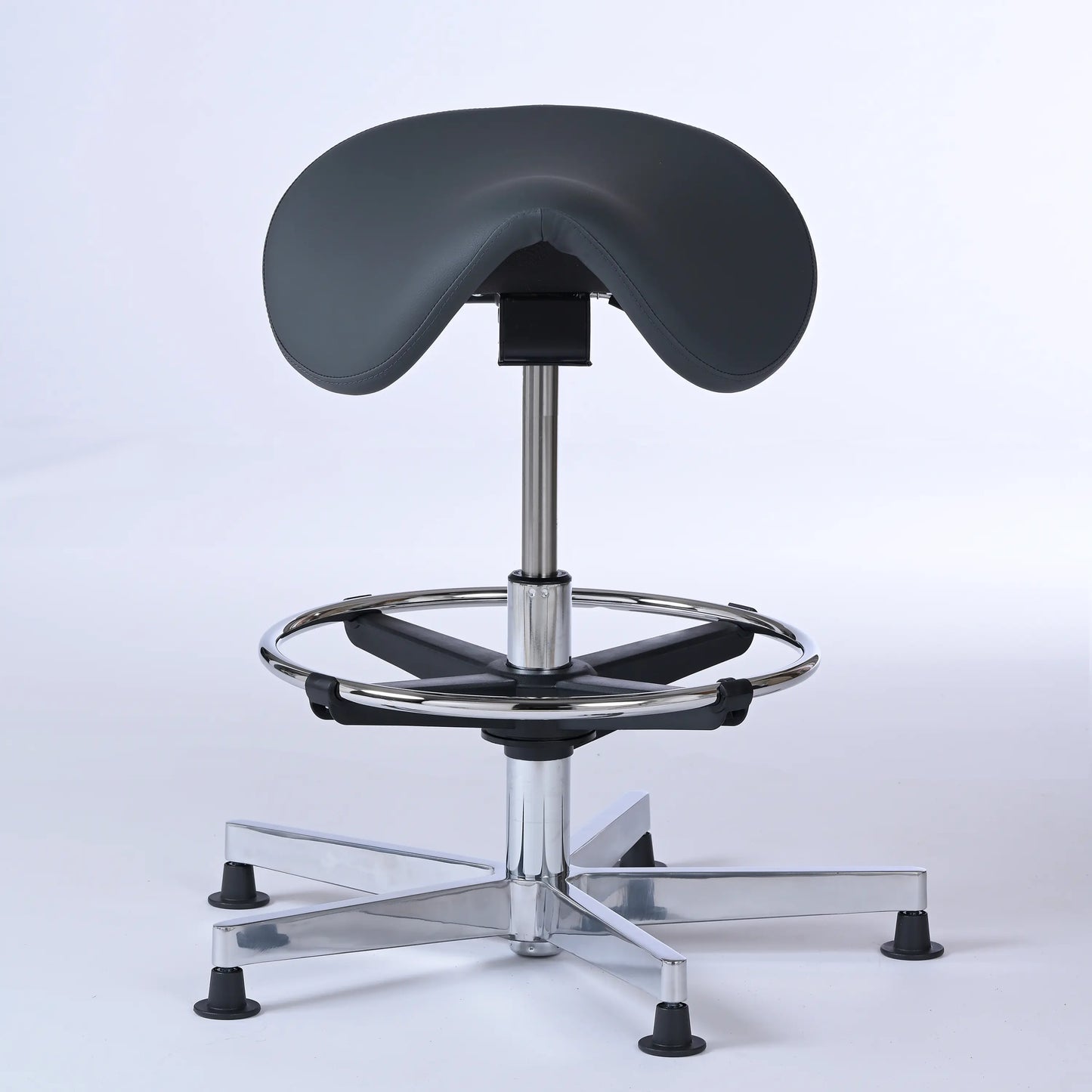 Stehhocker Garwin – Gestell chrom mit Gleitern -  ergonomischer Sattelhocker - anthrazit (4978) / Mit Fußstütze - Lacontaire