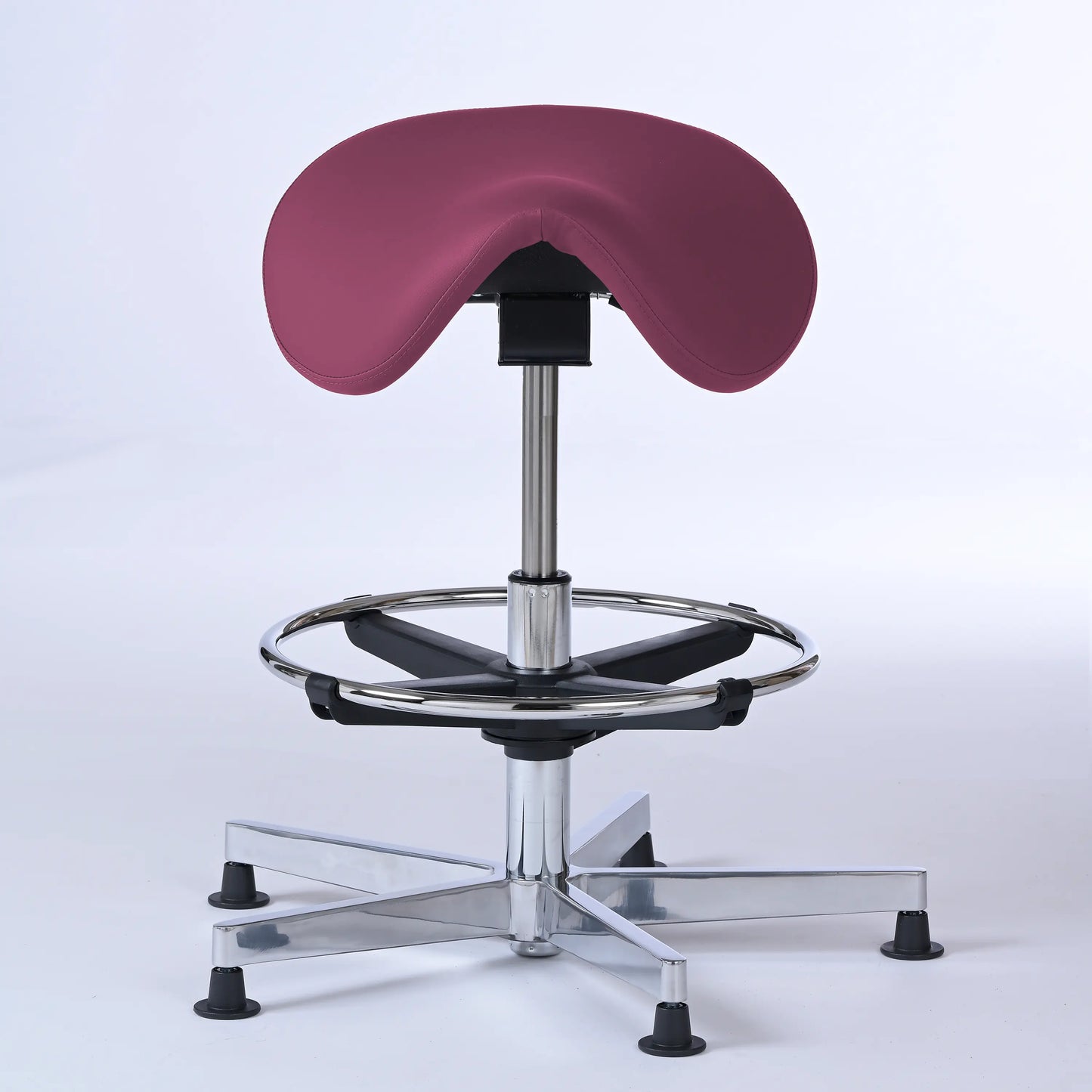Stehhocker Garwin – Gestell chrom mit Gleitern -  ergonomischer Sattelhocker - lila (4958) / Mit Fußstütze - Lacontaire