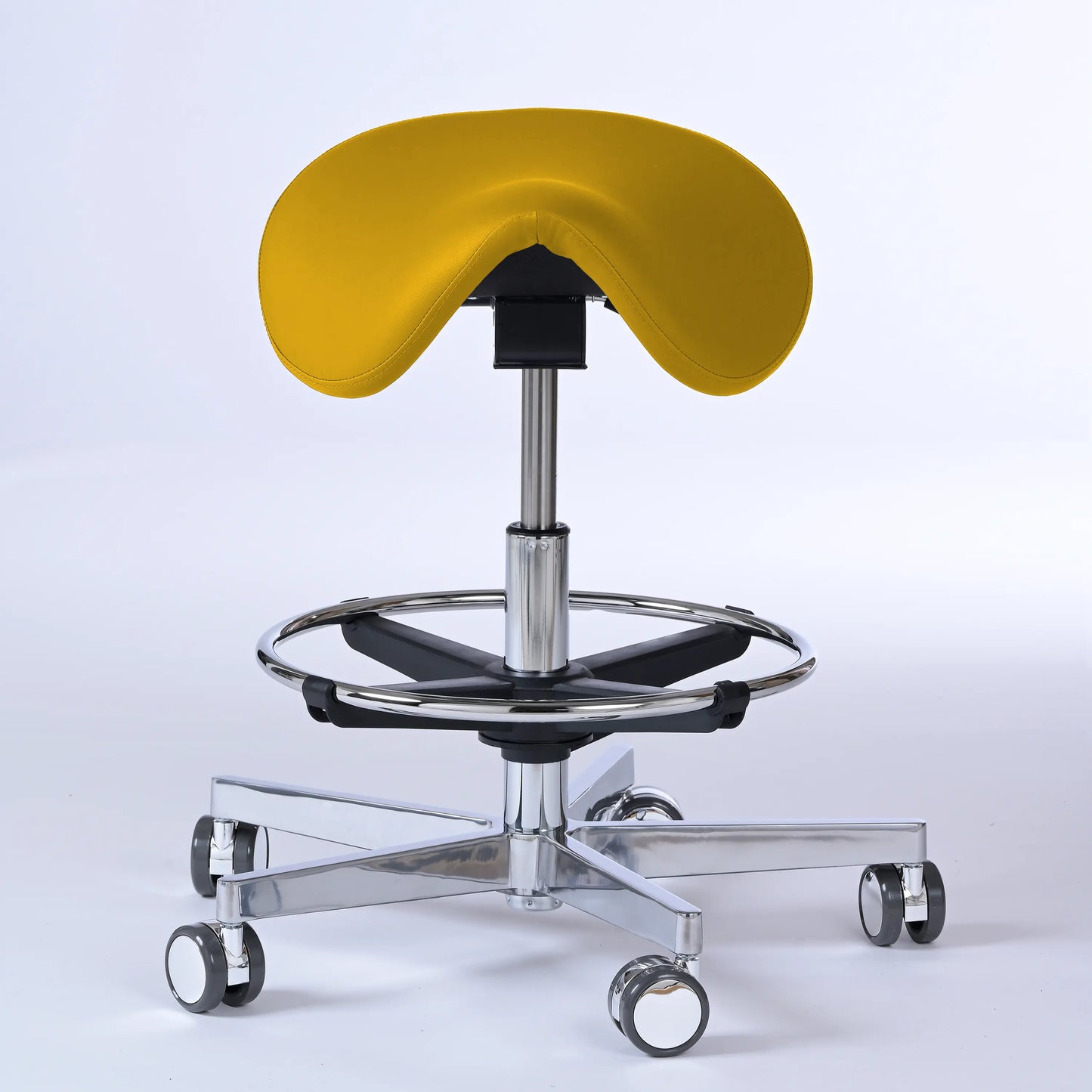 Sattelhocker Garwin – Gestell chrom mit Rollen – ergonomischer Sattelstuhl - gelb (4924) / Mit Fußstütze - Lacontaire