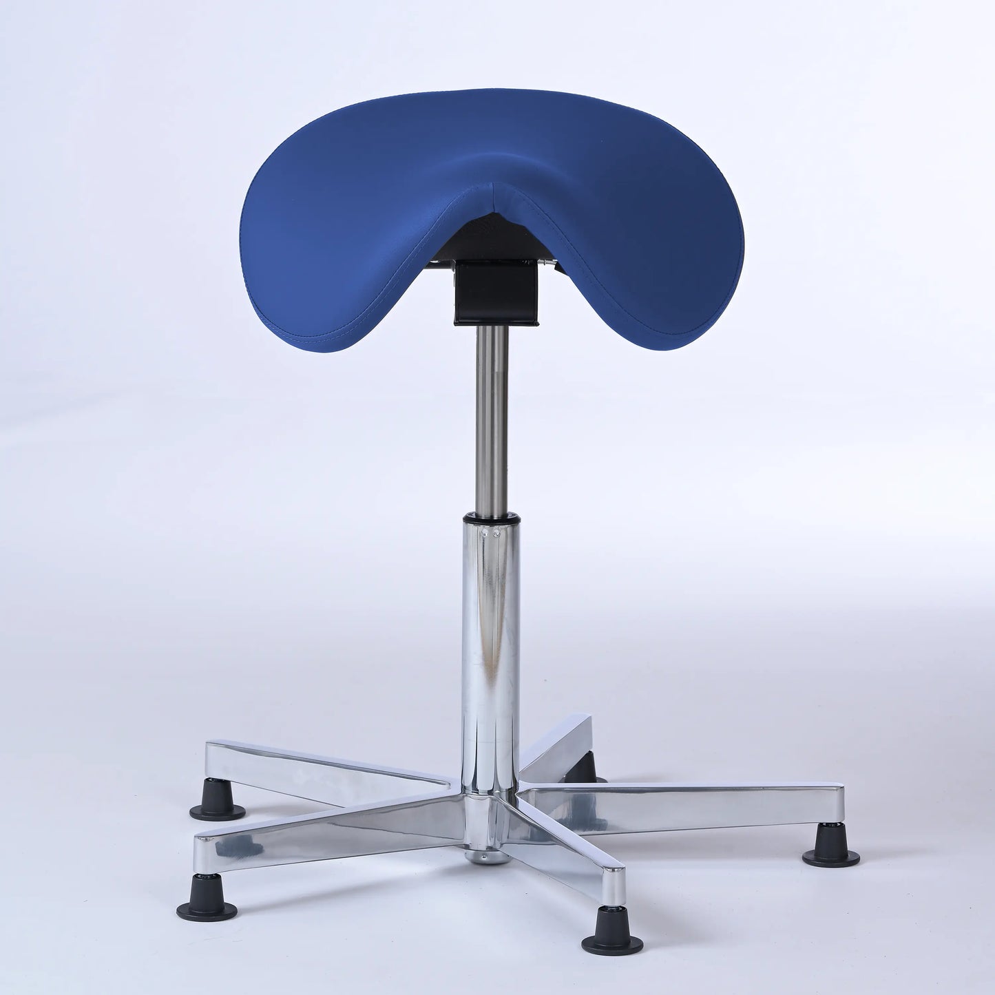Stehhocker Garwin – Gestell chrom mit Gleitern -  ergonomischer Sattelhocker - blau (4965) / Ohne Fußstütze - Lacontaire