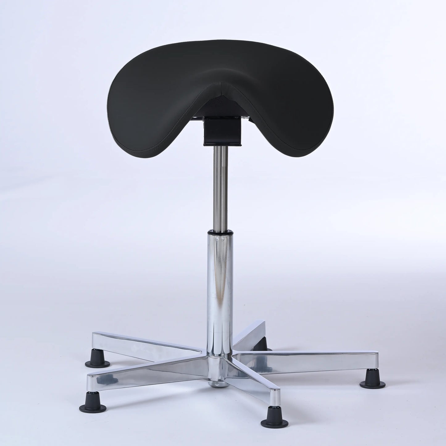 Stehhocker Garwin – Gestell chrom mit Gleitern -  ergonomischer Sattelhocker - schwarz (4979) / Ohne Fußstütze - Lacontaire