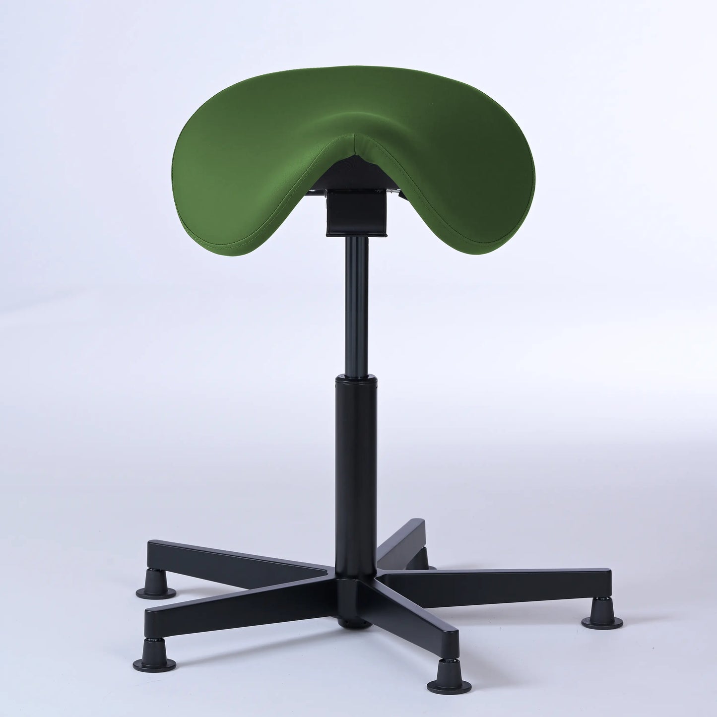 Stehhocker Garwin – Gestell Aluminium mit Gleitern - ergonomischer Sattelhocker - olivgrün (4943) / Ohne Fußstütze - Lacontaire