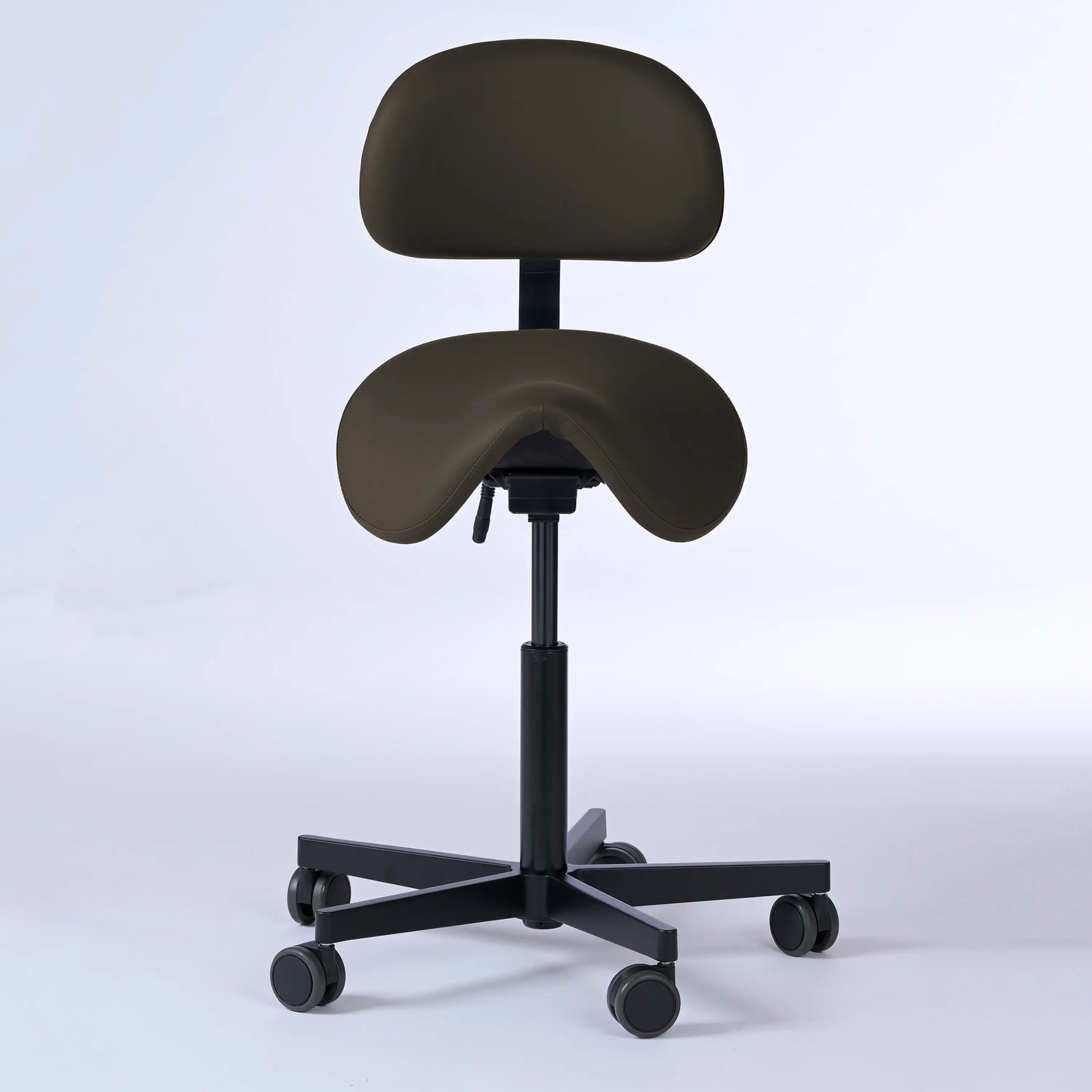 Sattelhocker mit Rückenlehne Garwin – Gestell Aluminium mit Rollen – ergonomischer Sattelstuhl - dunkelbraun (4936) / Ohne Fußstütze -Lacontaire