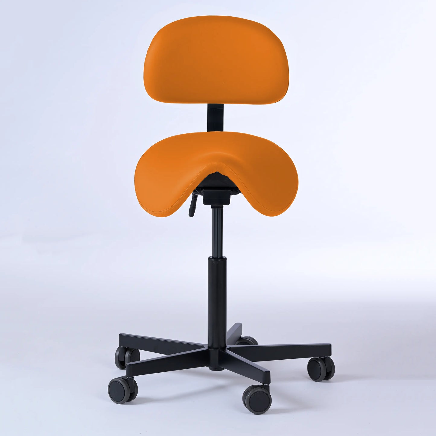 Sattelhocker mit Rückenlehne Garwin – Gestell Aluminium mit Rollen – ergonomischer Sattelstuhl - orange (4947) / Ohne Fußstütze -Lacontaire