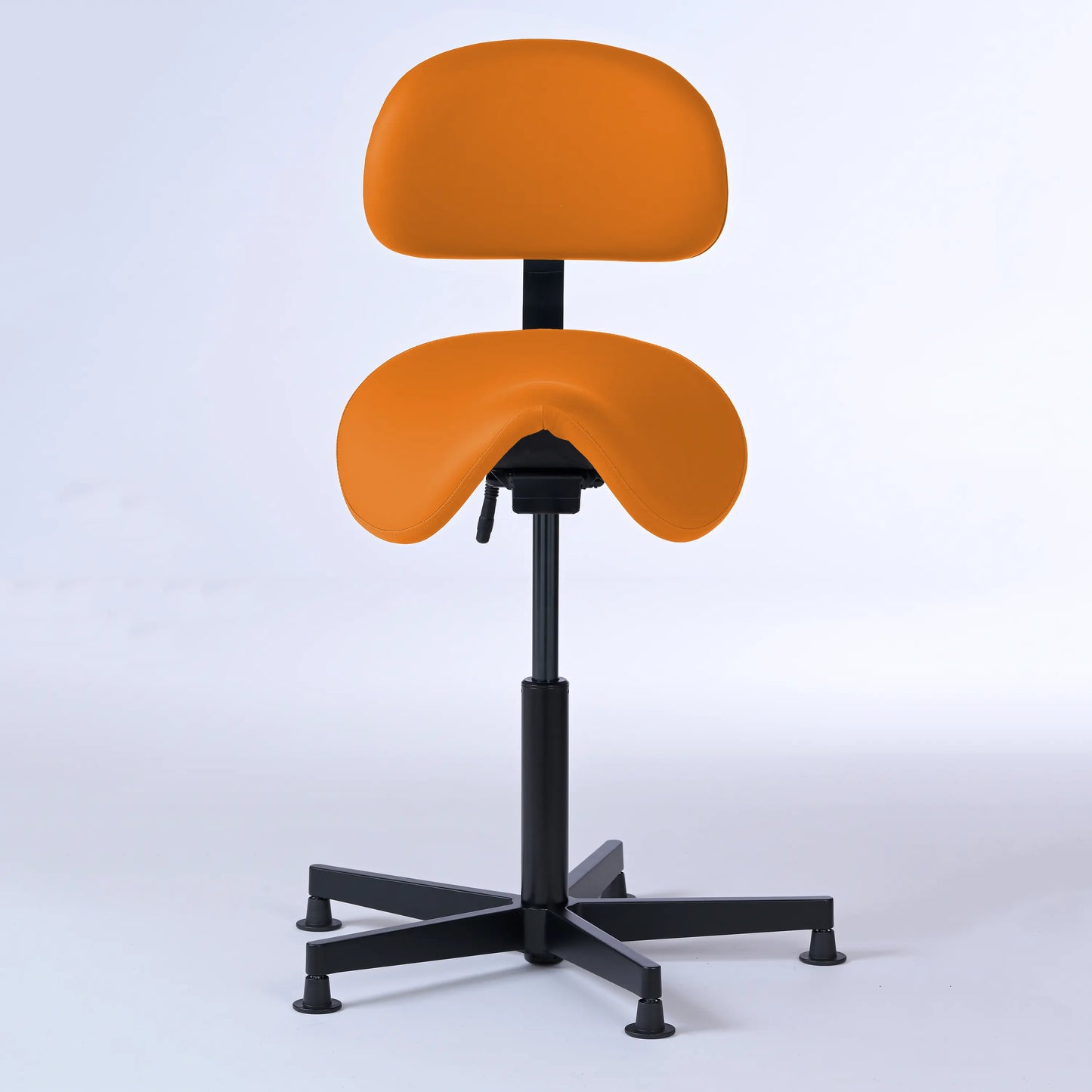 Stehhocker mit Rückenlehne Garwin – Gestell Aluminium mit Gleitern - ergonomischer Sattelhocker - orange (4947) / Ohne Fußstütze - Lacontaire