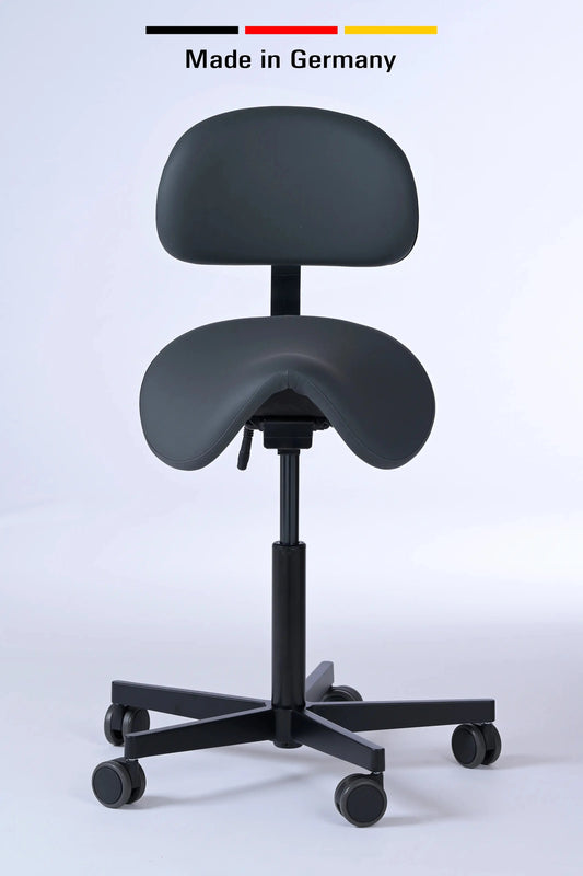 Sattelhocker mit Rückenlehne Garwin – Gestell Aluminium mit Rollen – ergonomischer Sattelstuhl - Made in Germany - Lacontaire