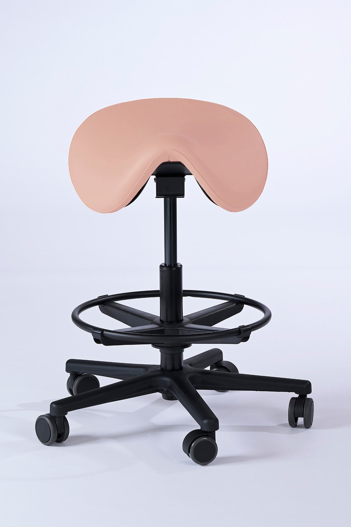Garwin Sattelhocker in rose mit ergonomisch geformtem Sitz, stufenlos verstellbarer Neigung und Fußstütze – ideal für Praxis, Klinik, Kosmetik oder Friseursalon